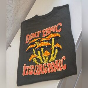 Organic Vibes Green and Orange Short Sleeve Womens Tee Size L